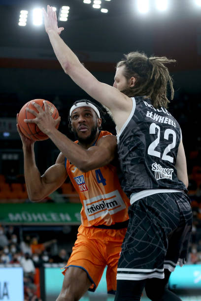 他们都是在 他们都是在