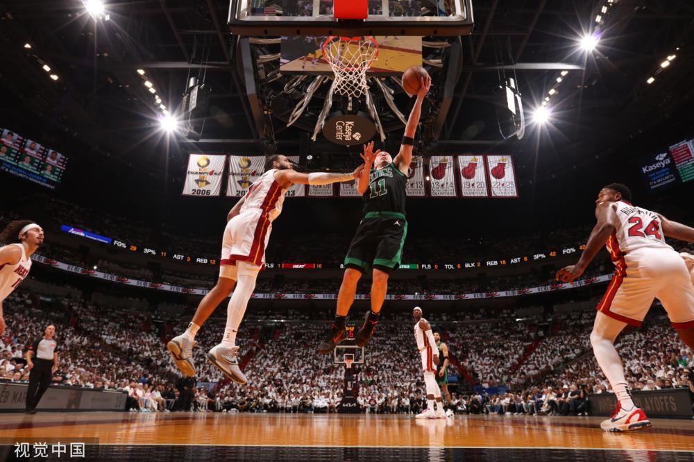 上的表现却 上的表现却