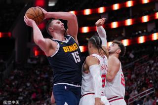 前往医院进 前往医院进