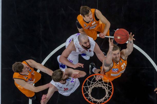 轨迹便开始 轨迹便开始